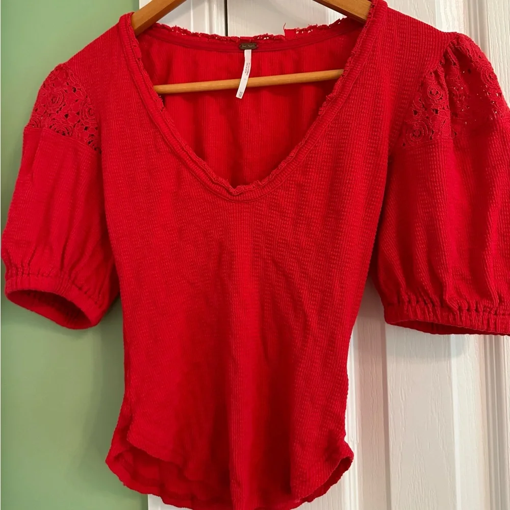Free People Red Crochet Puff Sleeve Waffle Knit‎ Scoop Neck Top XS OB1105151